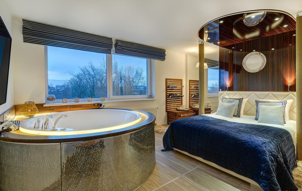 June Street Spa Apartments Vilnius Bagian luar foto