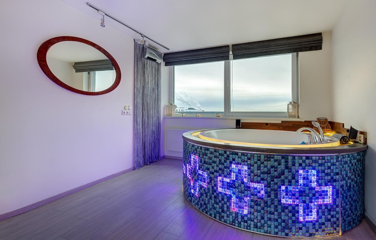June Street Spa Apartments Vilnius Bagian luar foto
